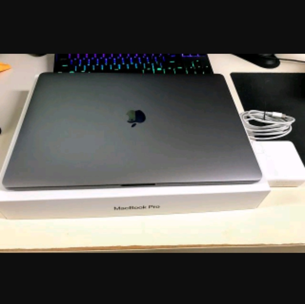 2018 apple macbook pro 15inch 512gb